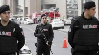 السلطات التركية تداهم القواعد العسكرية بحثا عن مؤيدي الإنقلاب