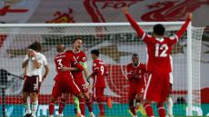 ليفربول يكتسح الأرسنال بثلاث أهداف ويحصد العلامة كاملة