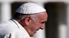 Pope Francis waves at the end of his general audience in Saint Peter's Square at the Vatican, November 9, 2016. REUTERS/Stefano Rellandini