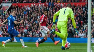 اهداف مباراة مانشستر يونايتد وإيفرتون اليوم في الدوري الانجليزي وتعادل في آخر الدقائق وهدف ابراهيموفيتش الجميل